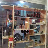 ویترین قفسه و پیخشوان مغازه