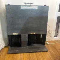 دستگاه واکس، کلنگ، تعدادی لولا و پایه کابینت