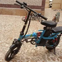اسکوتر برقی پایدون دار