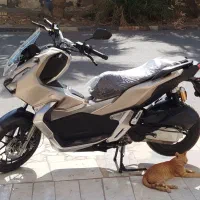 موتور  adv150cc رنگ سفارشی