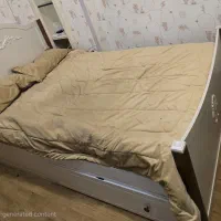 تخت یک و نیم نفره