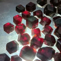 سنگ گارنت سرخ