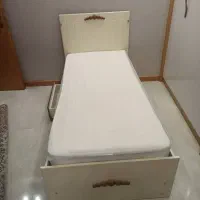 تخت و کمد نوجوان ۸۰در ۱۸۰|تخت و سرویس خواب|اصفهان, قلعه طبره|دیوار