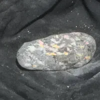 سنگهای گرانبها|کلکسیون اشیاء عتیقه|رباط‌کریم, رباط‌کریم|دیوار