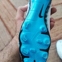 کفش تغییر رنگ دهنده