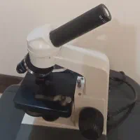 میکروسکوپ دانش آموزی