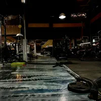 باشگاه جاروکش بدنسازی زیر قیمت