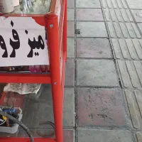 میزفروشی نو هستش کلن سه ما استفاده شده