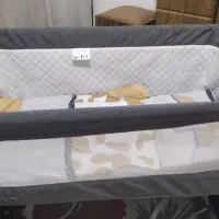 تخت کنارمادر