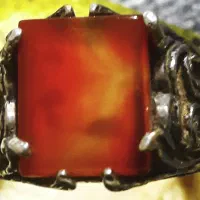 انگشتر با نگین عقیق با بیش از ۸۰سال قدمت