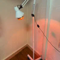 دستگاه نانواستیم و دستگاه نور قرمز|آرایشگاه و سالن‌های زیبایی|رشت, گلباغ نماز|دیوار