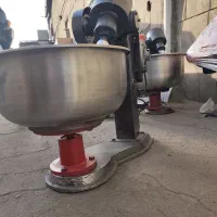 دستگاه خمیرگیر 8 کیلویی سنگین خمیر گیر همزن|کافیشاپ و رستوران|تهران, علیآباد|دیوار