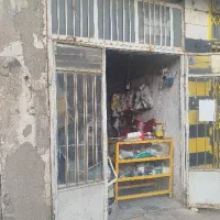 مغازه فروشی میدان انقلاب