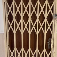 درب آکاردئونی آهنی