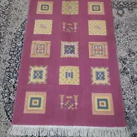 قالیچه خوشرنگ . یک متر در یک مترونیم