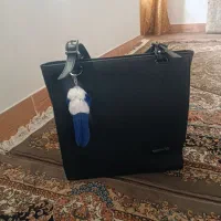 یک عدد کیف دانشجویی نونو