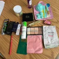لوازم آرایشی بدلیجات آلمانی و لباس اورجینال