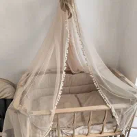 گهواره تخت کنار مادر