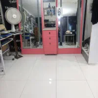 آینه ارایشگاه