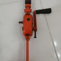 دریل دستی ، آچار شلاقی