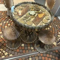 میز ناهار خوری تمام چوب و صندلی چرمگاو|میز و صندلی غذاخوری|رشت, کوی مهر|دیوار