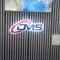 منشی بازاریاب فروشنده