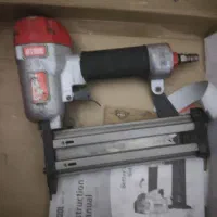 میخکوب و منگنه کوب