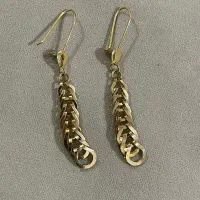 گوشواره و زنجیر طلا قیمت تابلو