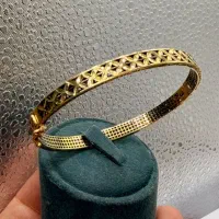 فروش دستبند بنگل طلا ۱۸ عیار بدون اجرت ۶ درصد|جواهرات|تهران, گلستان (شهرک راه آهن)|دیوار