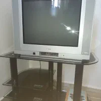 تلویزیون 21اینج کاملا سالم با میز