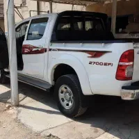 تویوتا هایلوکس 2010