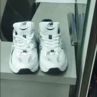 کتونی نیوبالانس ۵۳۰ ویتنامی قیمت ۲۶۰۰۰۰۰ تومان