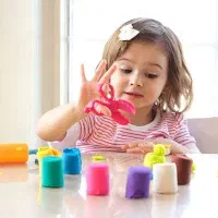 پرستار ی کودک انجام میدم