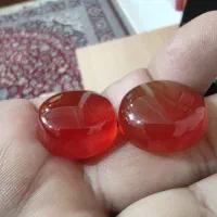۲ نگین سرخ معدنی