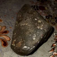 سنگ مشکوک به شهاب سنگ