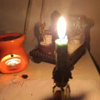 ماساژ درمانی و حرکات اصلاحی درمانی. مربی ورزشی