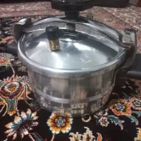 دیگ زودپز۴لیتری درحدنو