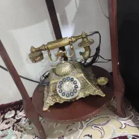 تلفن برنجی با سطل اشغال و جا کاغذ دستمالی