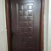 دوعدد درب اتاقی با کوم ، دستگیره و قفل