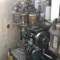 دستگاه جوراب بافی