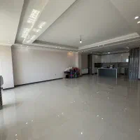 واحد ۲۱۰ متر/تک واحدی/نوساز تجهیز/غرق نور/جمهوری