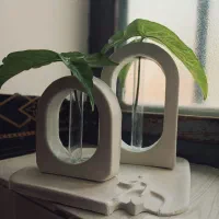 گلجای...گلدان