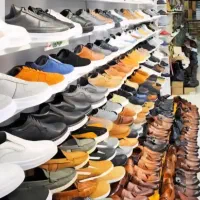 ۷۰۰ جفت کفش و کتانی