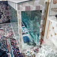 آکواریوم یک متری با کل وسایل