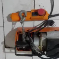 بالابر برقی محک ۲۵۰ کیلویی محک