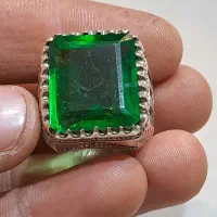 انگشتر زمرد