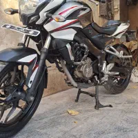 موتور ns200موتوری سالم بدون یه هزاری خرج|موتورسیکلت|گلستان (تهران), |دیوار