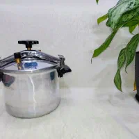 زودپز تمیز و نو