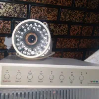 رسیور دوربین مداربسته و یک عدد دوربین