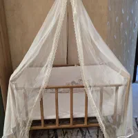 تخت کنارمادر نوزاد